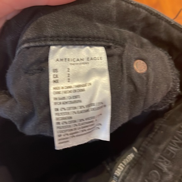 American Eagle Black Jean Shorts - Picture 4 of 4